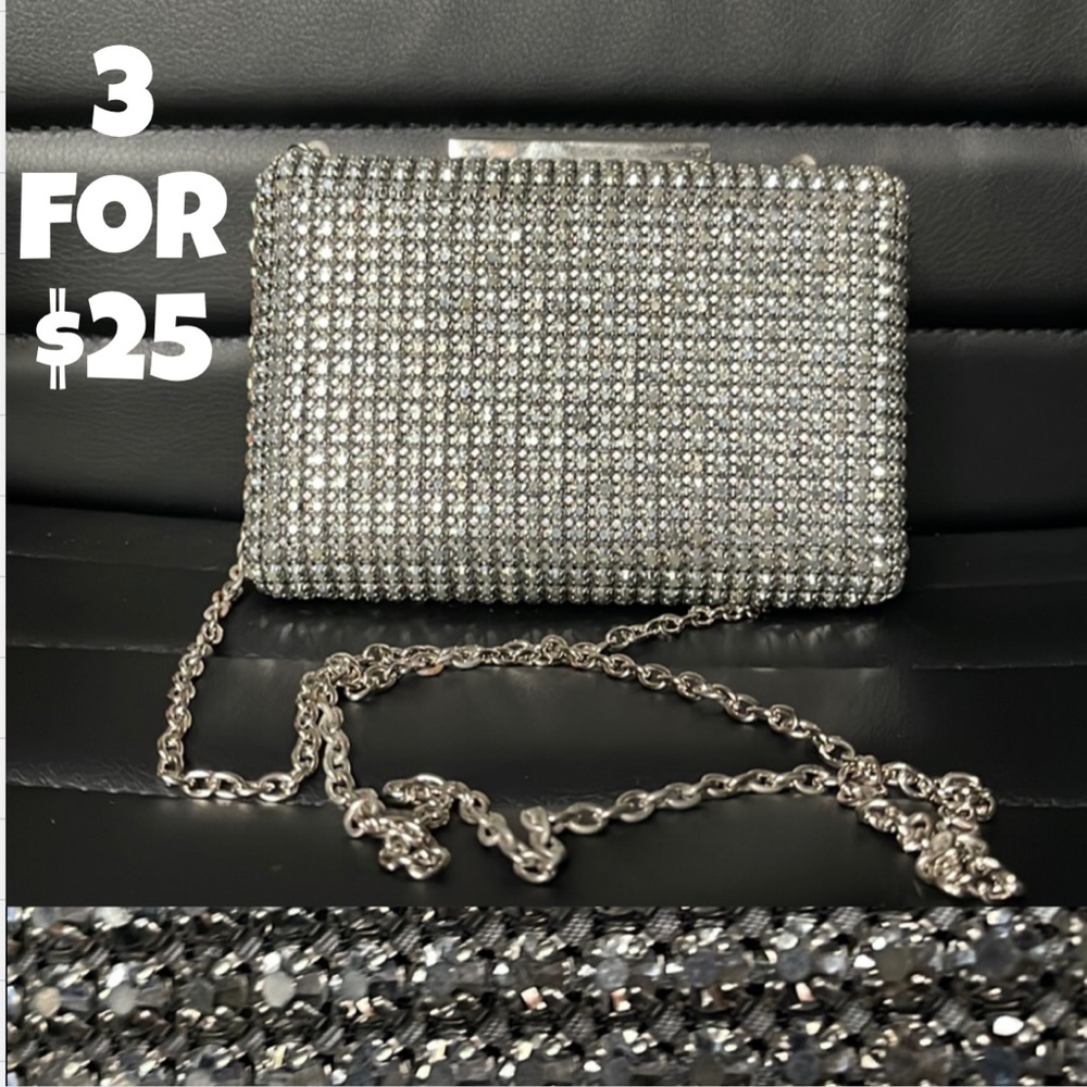 Express Signs Silver Bling Chain Link Crossbody Clutch